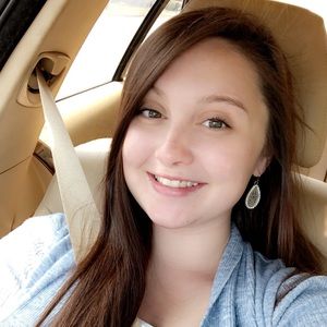 Meet your Posher, Jaclyn